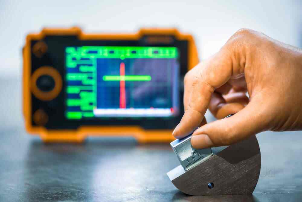 quantum synchronization in inspection tools